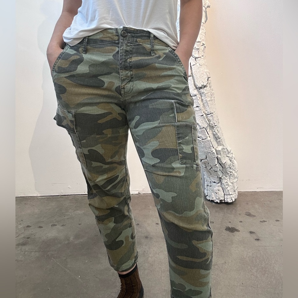 MOTHER DENIM camo cargo